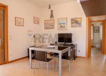 Sala da pranzo - Villa a Schiera Contrada Grottole
 
snc, Polignano a Mare - foto 10