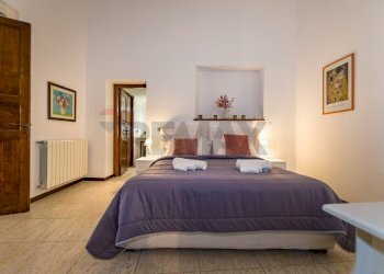 Camera / camera da letto - Apartment Discesa Dei Giudici
 
38, Palermo - photo 28