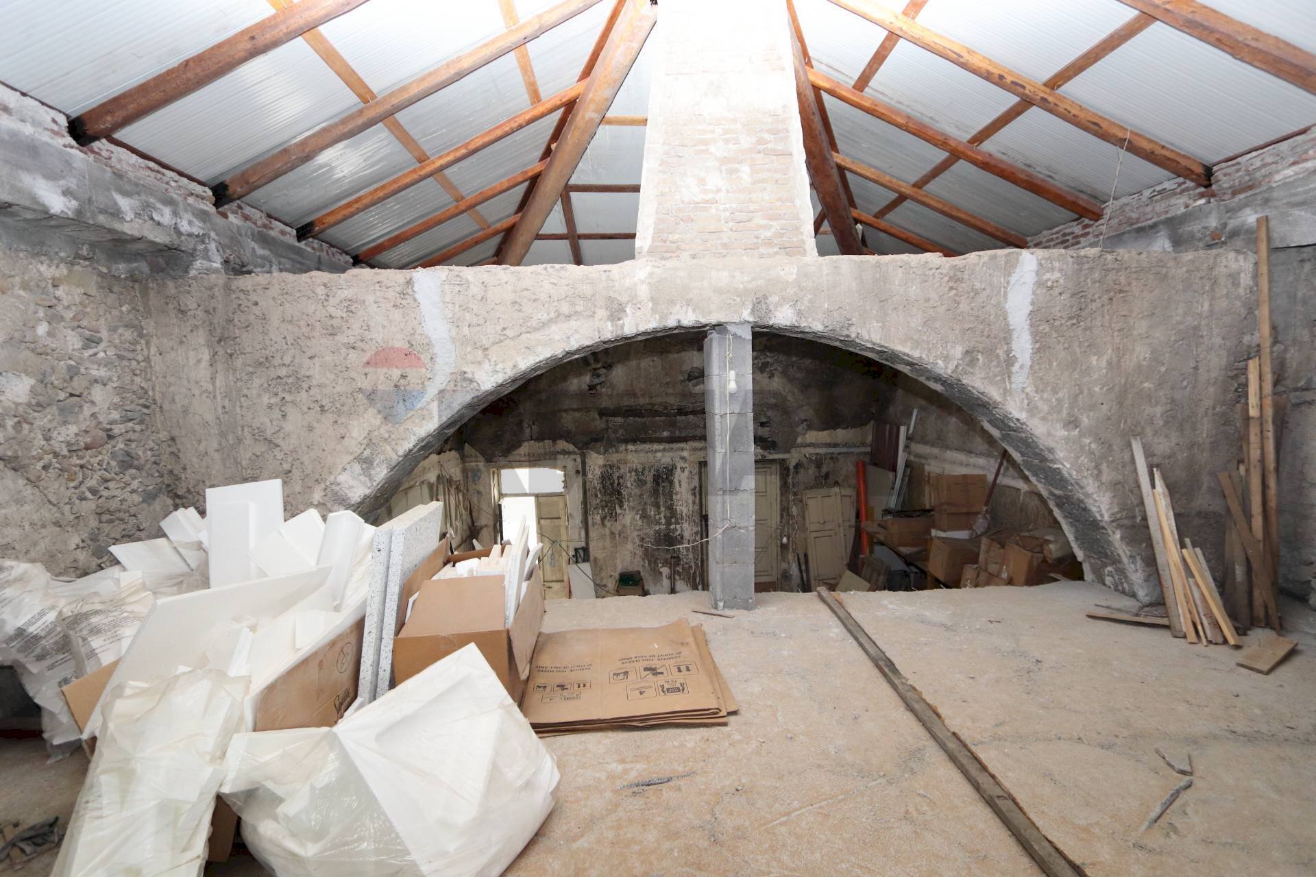 Stanza vuota - Casa indipendente Via Carlo Alberto
 
45, Giarre - foto 1