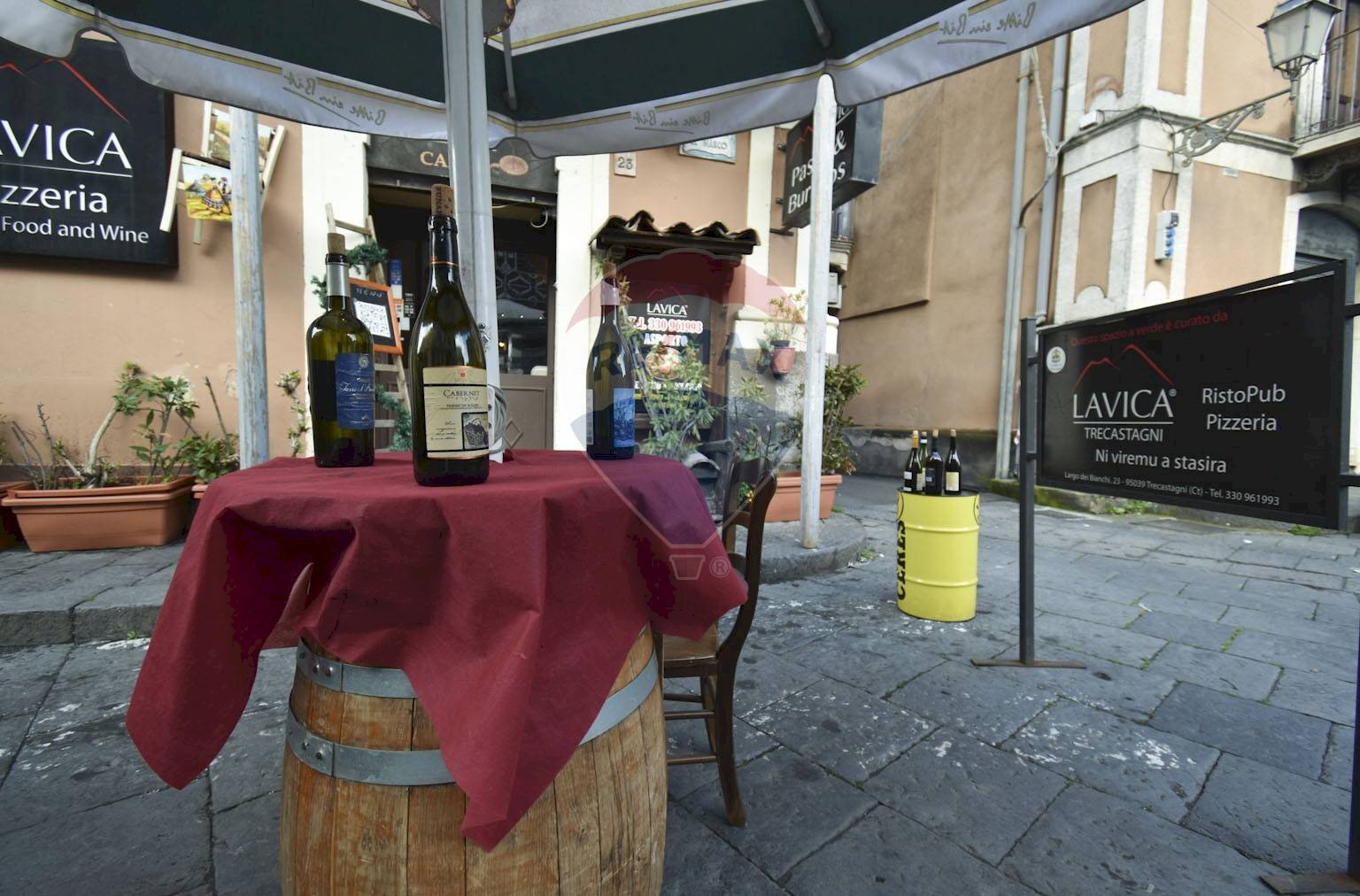 Terrazza - Locale Commerciale Largo dei Bianchi
 
20/23, Trecastagni - foto 2