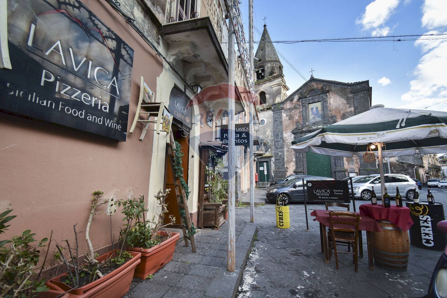 Edificio all\'aperto - Locale Commerciale Largo dei Bianchi
 
20/23, Trecastagni - foto 3