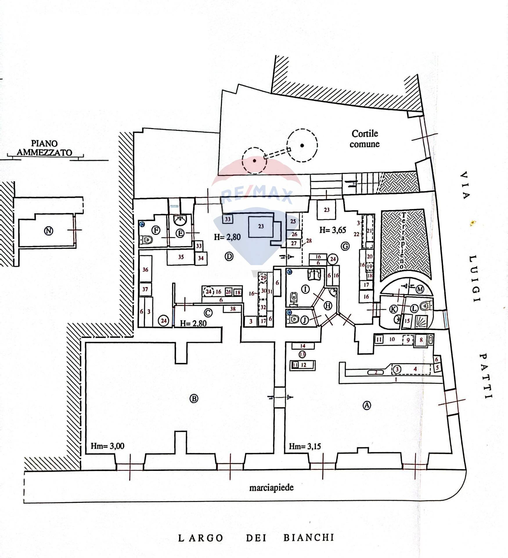 Pianta 2D - Locale Commerciale Largo dei Bianchi
 
20/23, Trecastagni - planimetria 1