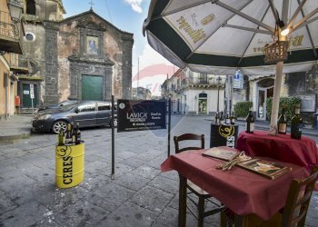 Edificio all\'aperto - Locale Commerciale Largo dei Bianchi
 
20/23, Trecastagni - foto 27