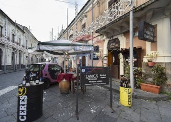 Edificio all\'aperto - Locale Commerciale Largo dei Bianchi
 
20/23, Trecastagni - foto 29