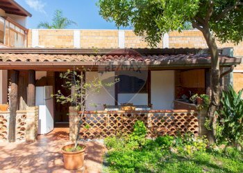 Casa all\'aperto - Locale Commerciale Via San Marco
 
19, Calatabiano - foto 24