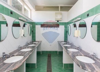 Bagno - Locale Commerciale Via San Marco
 
19, Calatabiano - foto 32