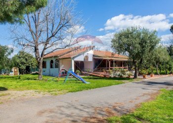 Casa all\'aperto - Locale Commerciale Via San Marco
 
19, Calatabiano - foto 35