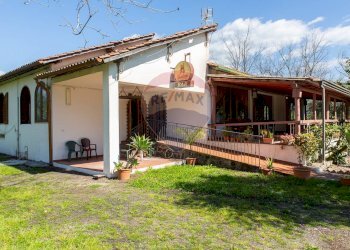 Casa all\'aperto - Locale Commerciale Via San Marco
 
19, Calatabiano - foto 38