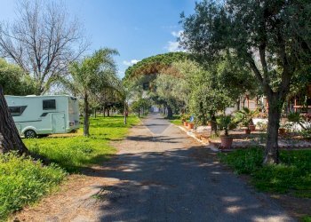 Giardino - Locale Commerciale Via San Marco
 
19, Calatabiano - foto 50