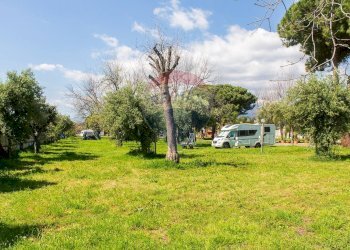 Giardino - Locale Commerciale Via San Marco
 
19, Calatabiano - foto 52