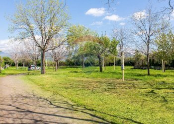 Giardino - Locale Commerciale Via San Marco
 
19, Calatabiano - foto 58