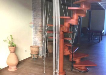 Scala a chiocciola - Locale Commerciale Corso Umberto
496, Giardini-Naxos - foto 7