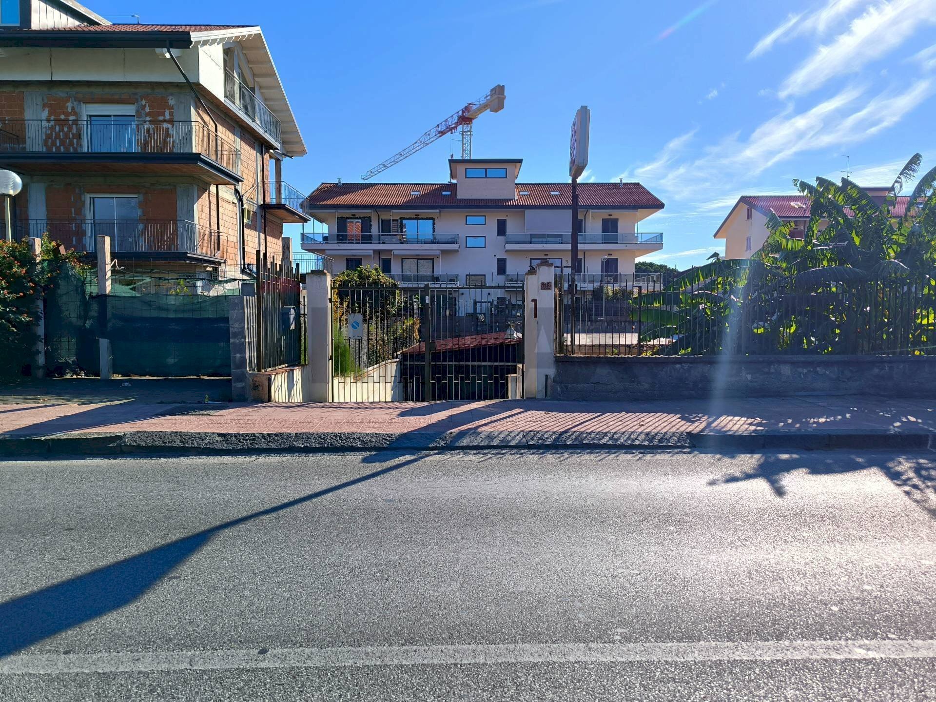 Casa all\'aperto - Laboratorio Via Consolare Valeria
 
118, Giardini-Naxos - foto 1
