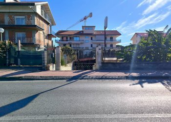 Casa all\'aperto - Laboratorio Via Consolare Valeria
 
118, Giardini-Naxos - foto 1