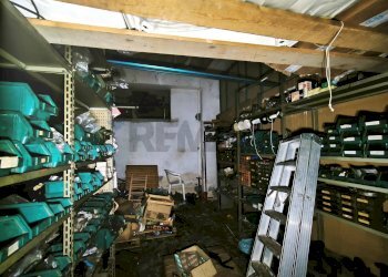 Dispensa di stoccaggio - Laboratorio Via Consolare Valeria
 
118, Giardini-Naxos - foto 12