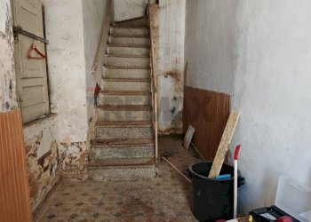 Scale - Independent house VIA ARCHIMEDE
 
146, Floridia - photo 2