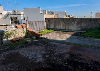 Giardino - Independent house VIA ARCHIMEDE
 
146, Floridia - photo 15