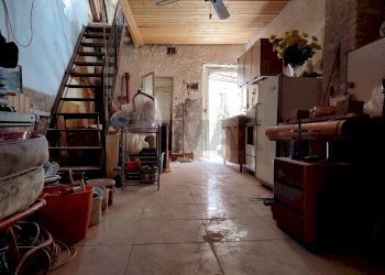 Scale - Casa semi indipendente Via Ponte
 
18, Roccalumera - foto 9