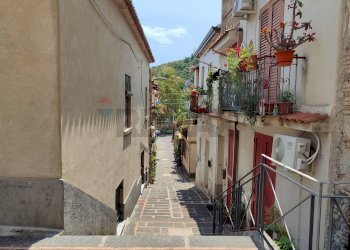 Edificio all\'aperto - Casa semi indipendente Via Ponte
 
18, Roccalumera - foto 27