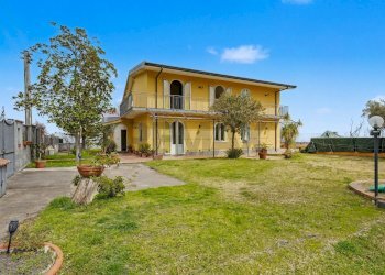 Casa all\'aperto - Villa Via Rigolato
 
48, Acireale - photo 1