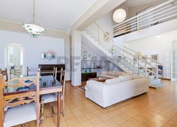 Sala da pranzo - Villa Via Rigolato
 
48, Acireale - photo 5