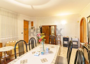 Sala da pranzo - Casa indipendente Via Palermo
 
643, Catania - foto 3