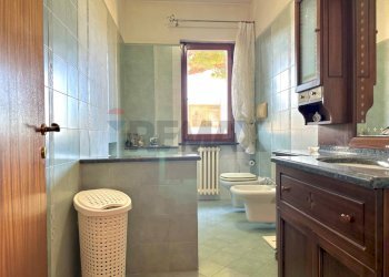 Bagno con vasca - Appartamento Piombino - foto 24