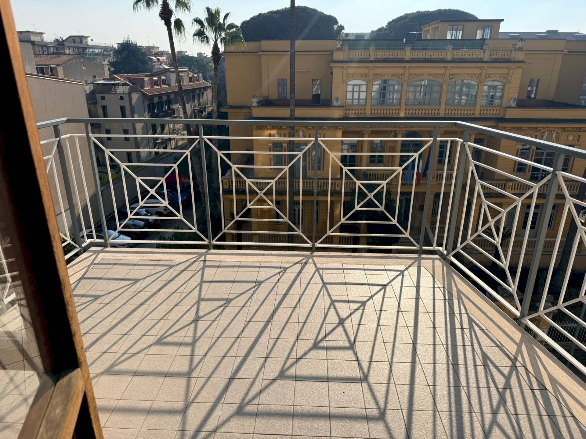 Balcone - Trilocale Via Fulvio Renella
 
95, Caserta - foto 2