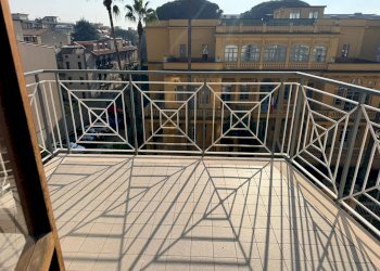Balcone - Trilocale Via Fulvio Renella
 
95, Caserta - foto 2
