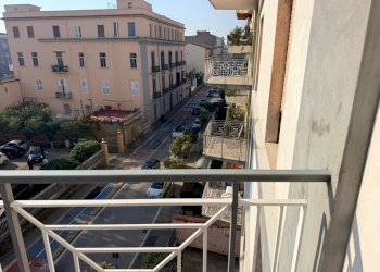 Balcone - Trilocale Via Fulvio Renella
 
95, Caserta - foto 1