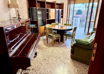 Sala da pranzo - Trilocale Via Fulvio Renella
 
95, Caserta - foto 4