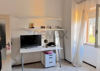 Soggiorno - Trilocale via Gorizia
 
8B, Novara - foto 8