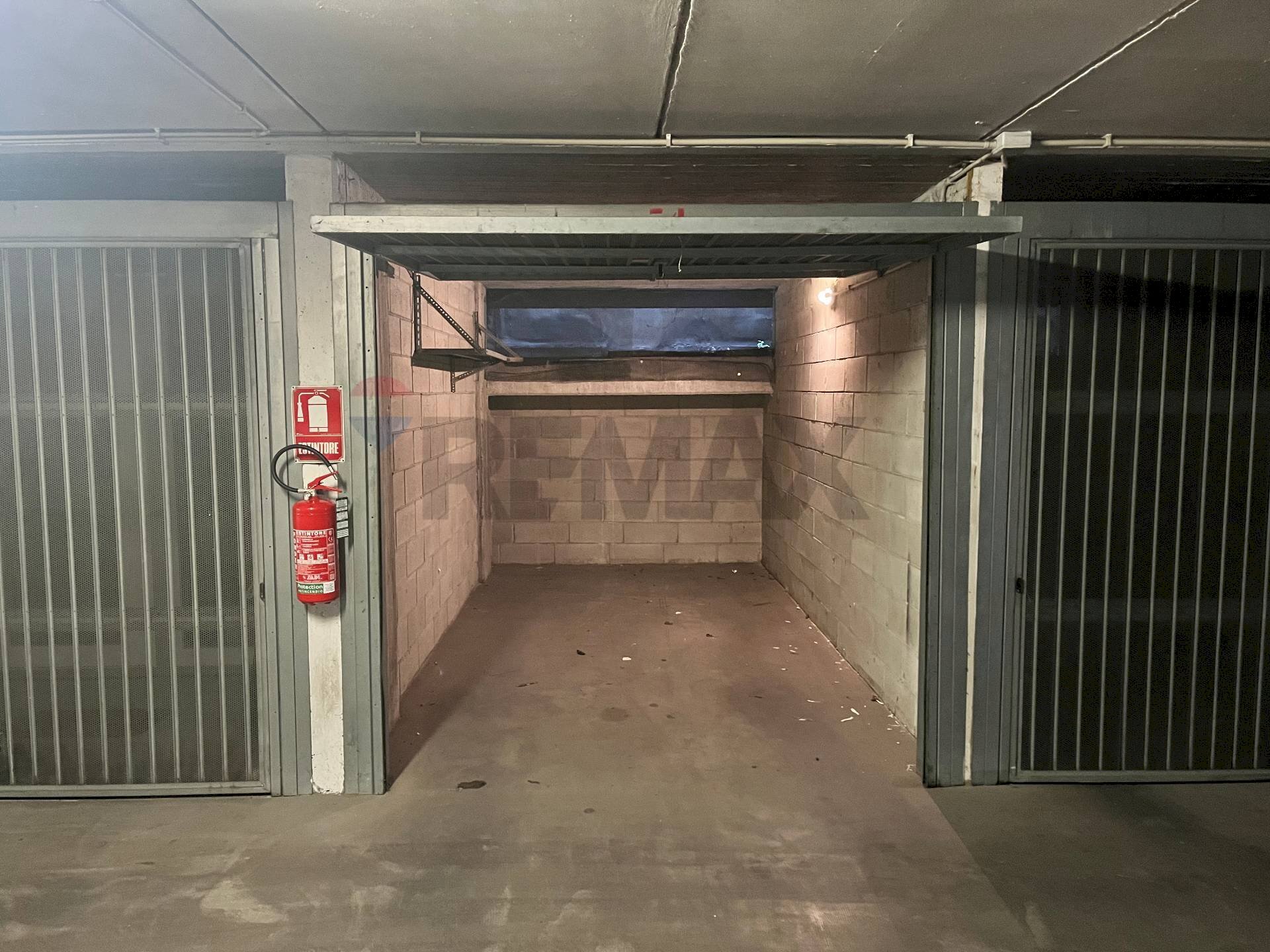 Parcheggio - Box Via San Paolo
 
12, Pavia - photo 1