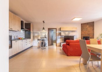 Sala da pranzo - Quadrilocale Via Guglielmo Marconi
 
s.n.c, Ischia di Castro - foto 3