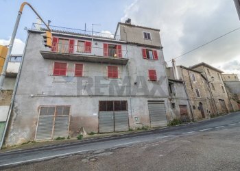 Edificio all\'aperto - Quadrilocale Via Guglielmo Marconi
 
s.n.c, Ischia di Castro - foto 13