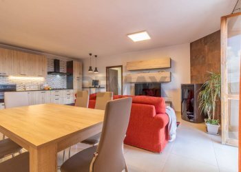 Sala da pranzo - Quadrilocale Via Guglielmo Marconi
 
s.n.c, Ischia di Castro - foto 17