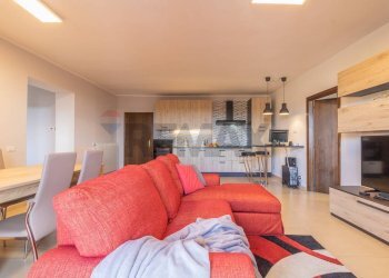 Sala da pranzo - Quadrilocale Via Guglielmo Marconi
 
s.n.c, Ischia di Castro - foto 18