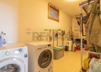 Lavanderia - Quadrilocale Via Guglielmo Marconi
 
s.n.c, Ischia di Castro - foto 35