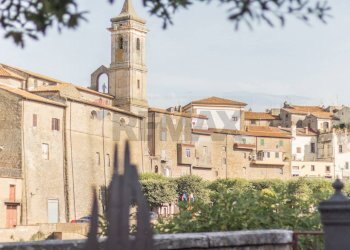 Edificio all\'aperto - Quadrilocale Via San Magno
 
58, Farnese - foto 3