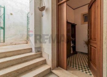 Scale - Quadrilocale Via San Magno
 
58, Farnese - foto 8