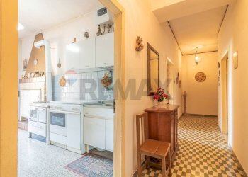 Hall / corridoio - Quadrilocale Via San Magno
 
58, Farnese - foto 19