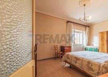 Camera / camera da letto - Quadrilocale Via San Magno
 
58, Farnese - foto 25