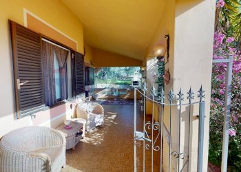 veranda - Villa Località Defensola, Vieste - foto 4
