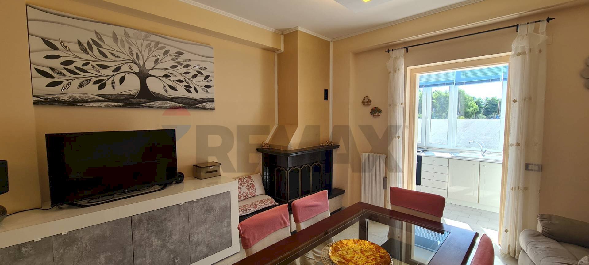 Soggiorno - Trilocale Via Salvatore Quasimodo
 
37, Vieste - foto 3