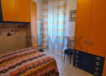 Camera / camera da letto - Trilocale Via Salvatore Quasimodo
 
37, Vieste - foto 15