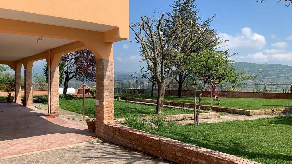 Edificio all\'aperto - Semi-detached house via località pezzepagliara
 
11, Torrecuso - photo 1