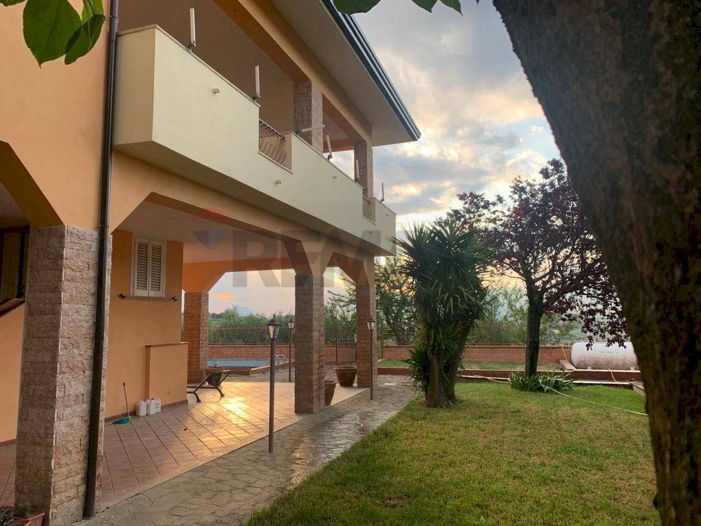 Casa all\'aperto - Semi-detached house via località pezzepagliara
11, Torrecuso - photo 2