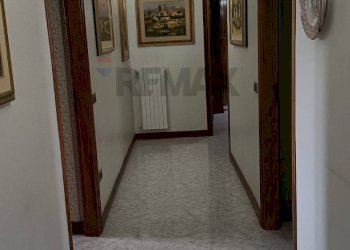 Hall / corridoio - Casa semi indipendente via località pezzepagliara
 
11, Torrecuso - foto 37