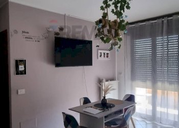 Sala da pranzo - Bilocale VIA CHERUBINI
 
5, Busto Arsizio - foto 4