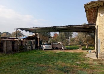 Casa all\'aperto - Locale Commerciale Via Appia, Minturno - foto 6